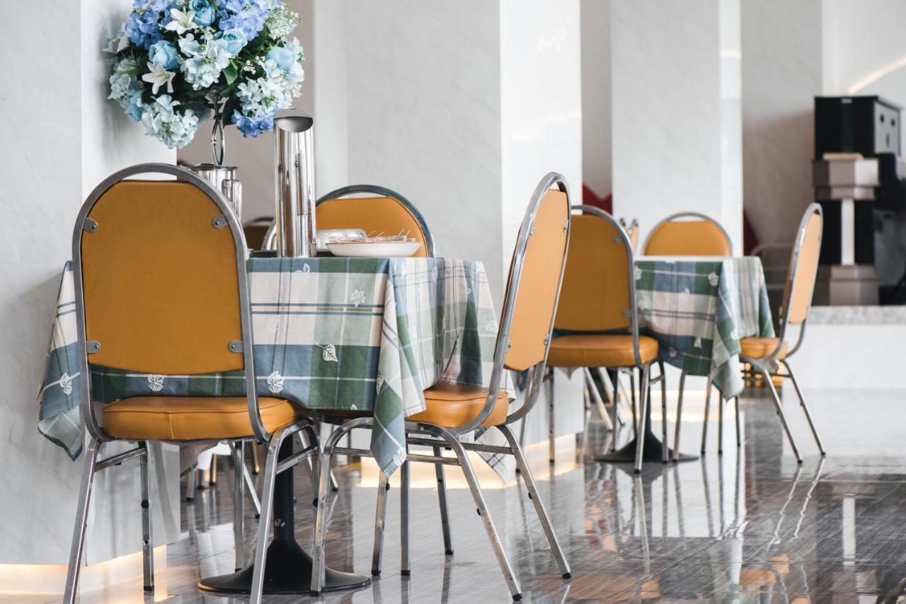 K.S.Pavilion Hotel 나콘라차시마 외부 사진