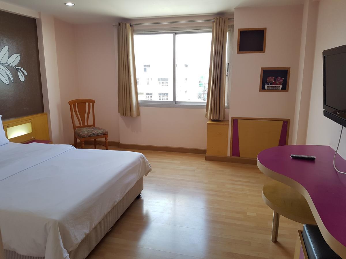 K.S.Pavilion Hotel 나콘라차시마 외부 사진
