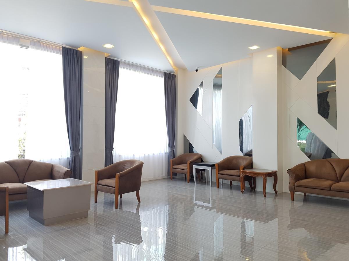 K.S.Pavilion Hotel 나콘라차시마 외부 사진