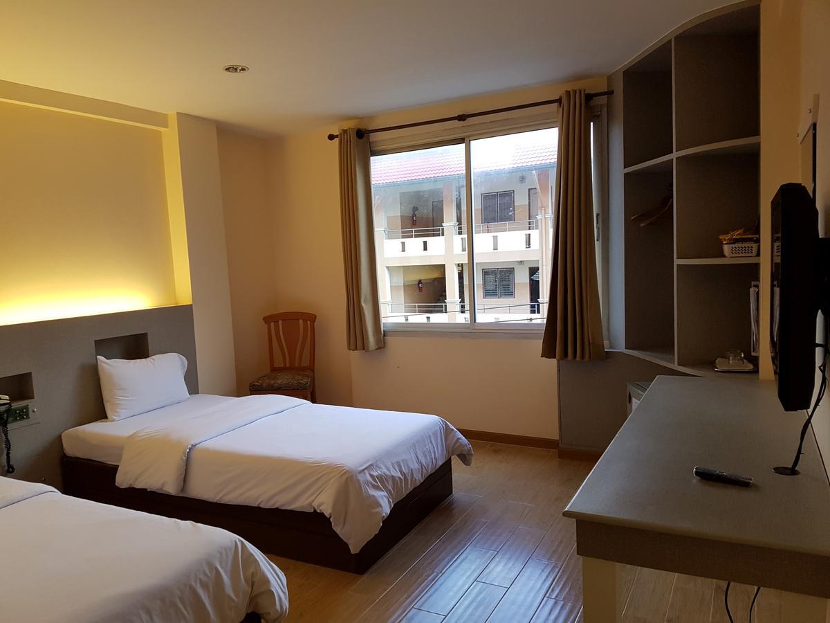 K.S.Pavilion Hotel 나콘라차시마 외부 사진