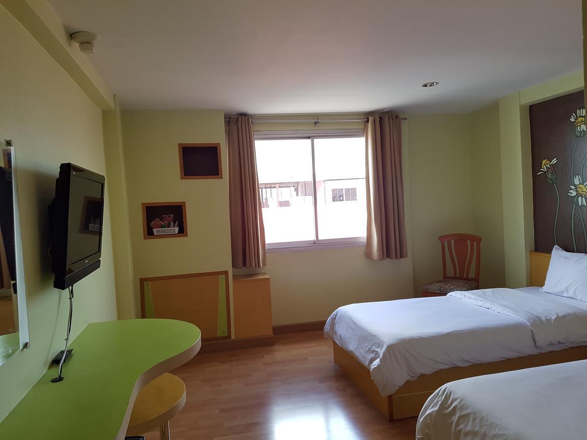 K.S.Pavilion Hotel 나콘라차시마 외부 사진