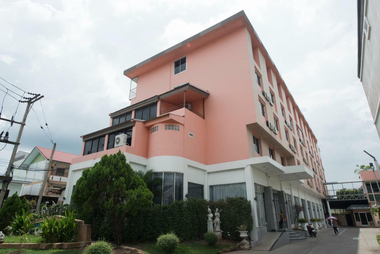 K.S.Pavilion Hotel 나콘라차시마 외부 사진