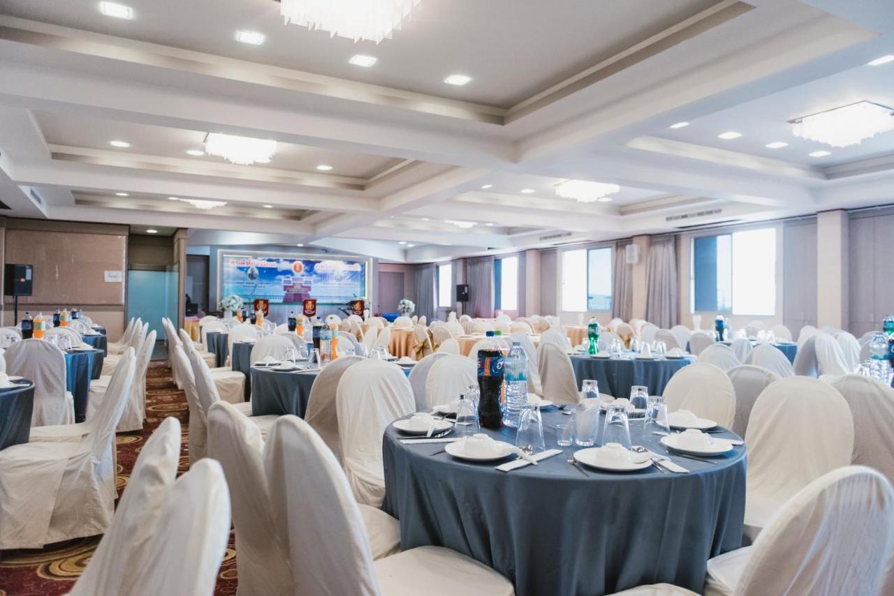 K.S.Pavilion Hotel 나콘라차시마 외부 사진