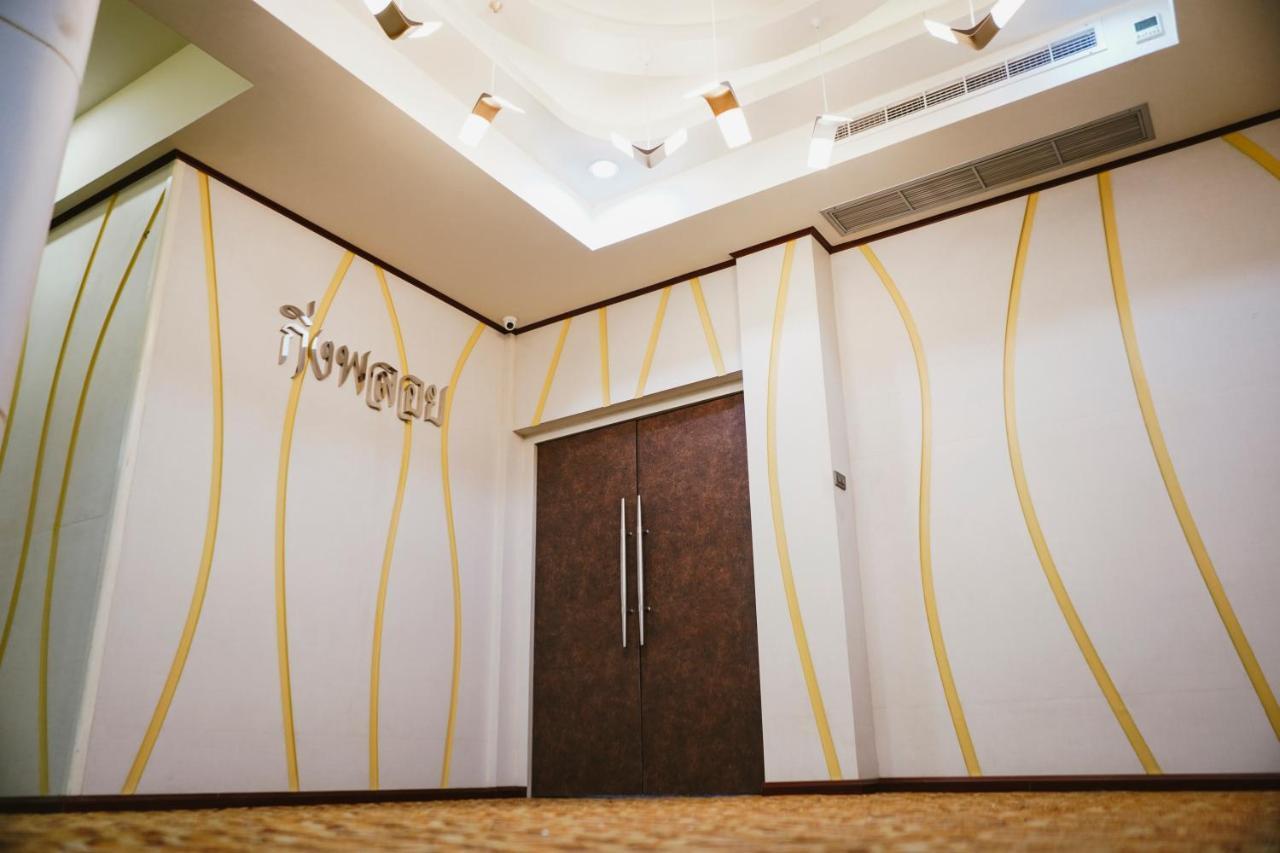 K.S.Pavilion Hotel 나콘라차시마 외부 사진