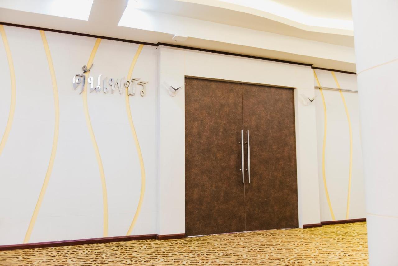 K.S.Pavilion Hotel 나콘라차시마 외부 사진