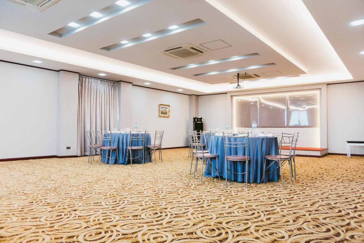 K.S.Pavilion Hotel 나콘라차시마 외부 사진