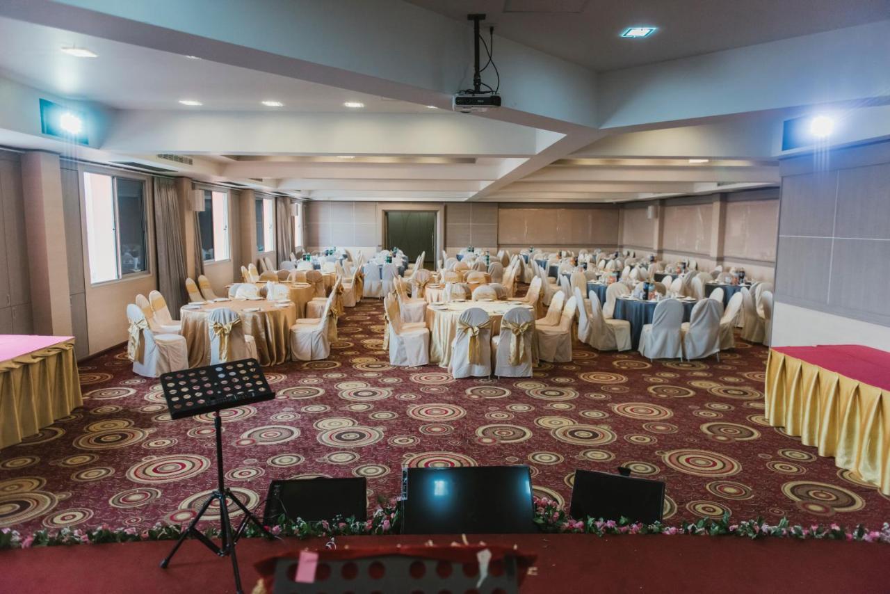 K.S.Pavilion Hotel 나콘라차시마 외부 사진